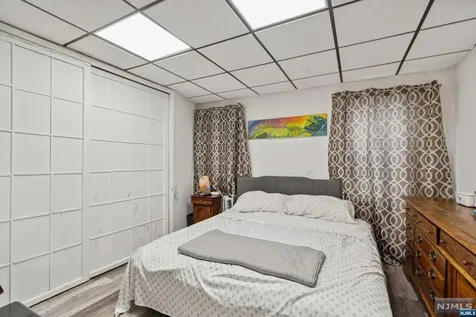 86 Steuben Street East Orange NJ 07018