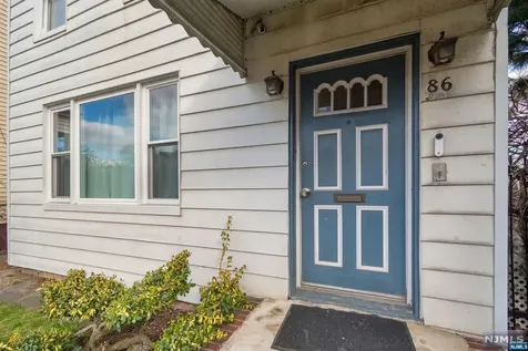 86 Steuben Street East Orange NJ 07018