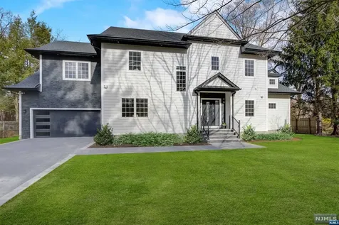 109 Arbor Drive Ho-ho-kus NJ 07423
