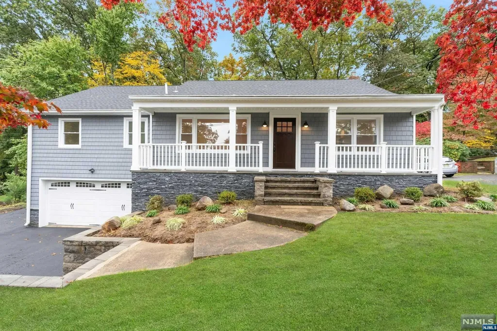 155 Sicomac Avenue Midland Park NJ 07432