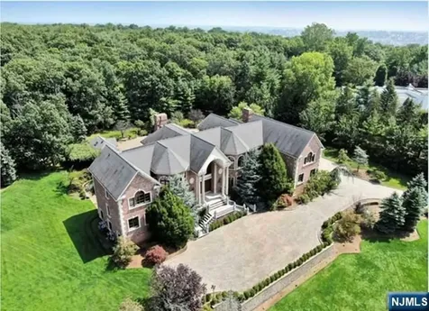 35 Timberline Drive Alpine NJ 07620