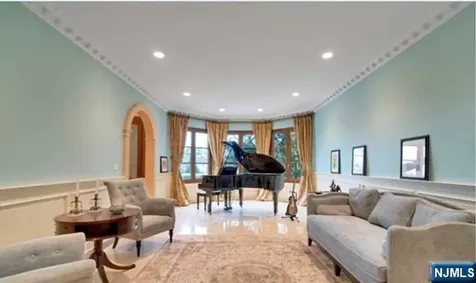 35 Timberline Drive Alpine NJ 07620