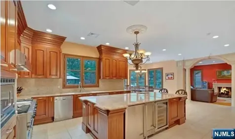 35 Timberline Drive Alpine NJ 07620