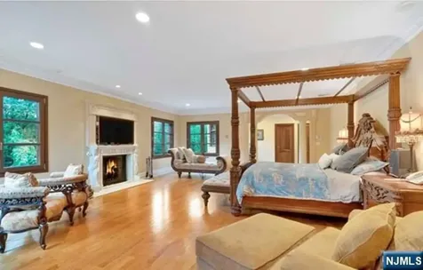 35 Timberline Drive Alpine NJ 07620