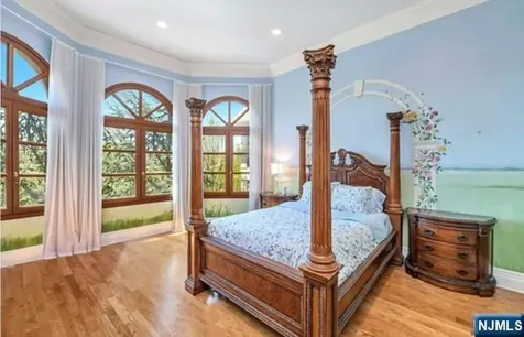 35 Timberline Drive Alpine NJ 07620