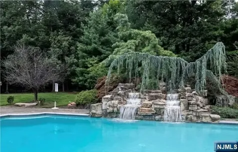35 Timberline Drive Alpine NJ 07620