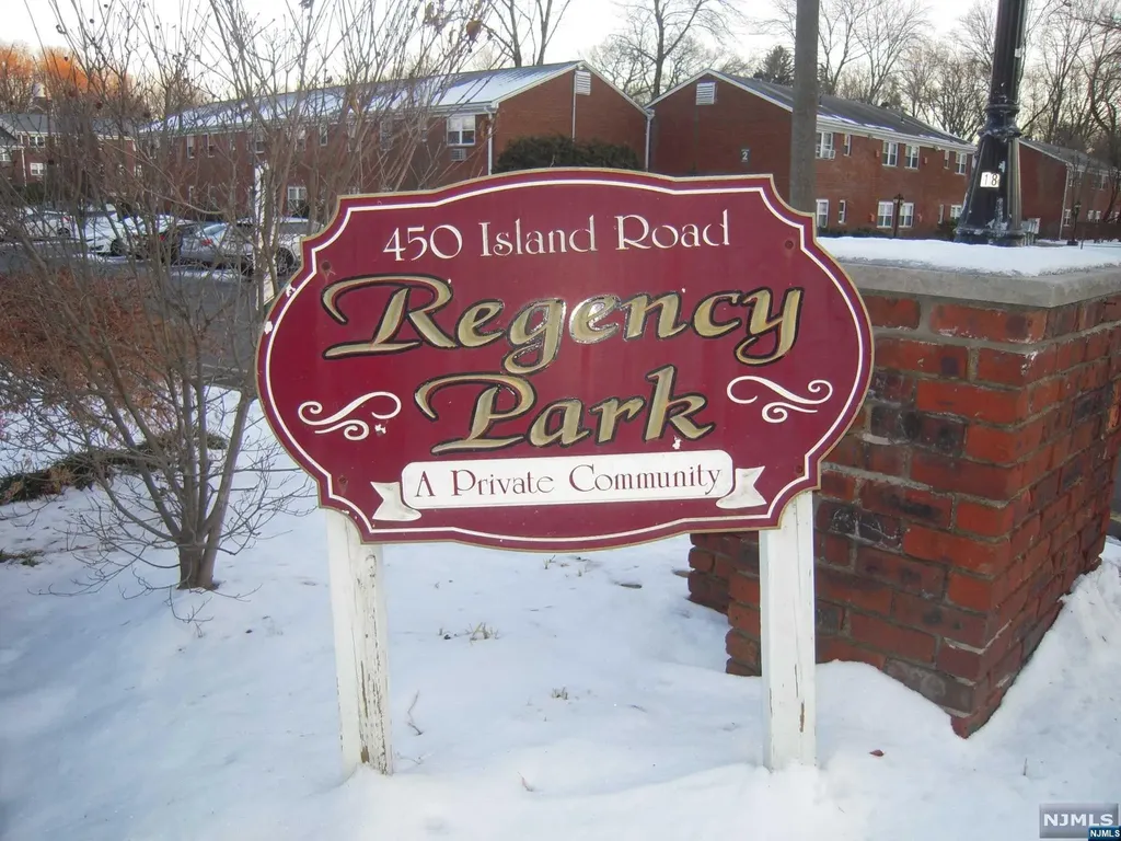10 Regency Park Ramsey NJ 07446
