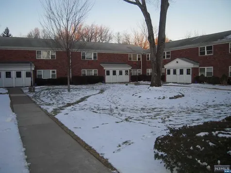 10 Regency Park Ramsey NJ 07446