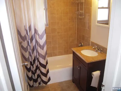 10 Regency Park Ramsey NJ 07446