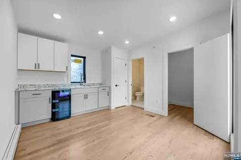 109 Henry Avenue Palisades Park NJ 07650