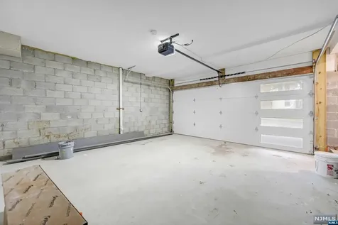 109 Henry Avenue Palisades Park NJ 07650