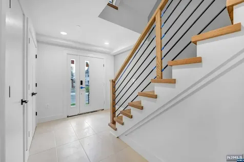 109 Henry Avenue Palisades Park NJ 07650