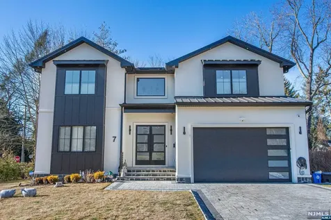 7 New Street Cresskill NJ 07626