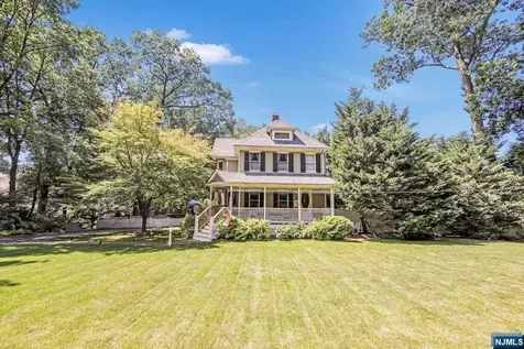 350 W Ridgewood Avenue Ridgewood NJ 07450