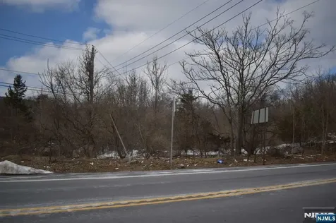 13-19 Lakeside Road West Milford NJ 07421