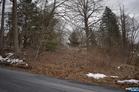 18 Valley View Lane West Milford NJ 07480