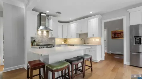 285 Barnstable Drive Wyckoff NJ 07481