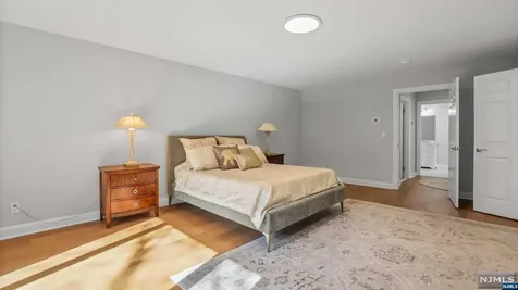 285 Barnstable Drive Wyckoff NJ 07481