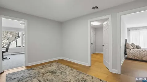 285 Barnstable Drive Wyckoff NJ 07481