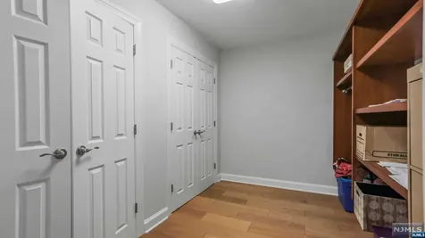 285 Barnstable Drive Wyckoff NJ 07481