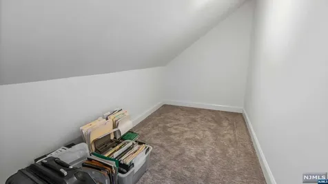 285 Barnstable Drive Wyckoff NJ 07481