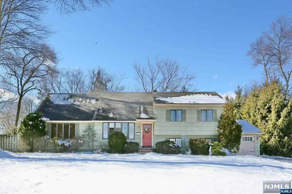 51 Durante Road Waldwick NJ 07463
