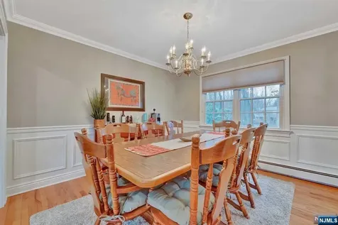 697 Knollwood Road Franklin Lakes NJ 07417