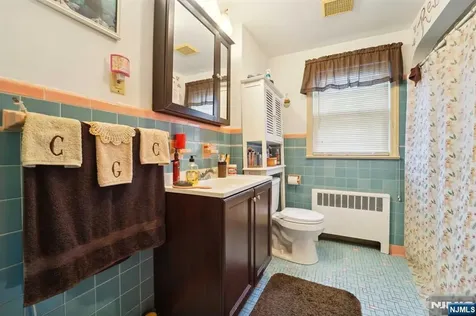 505 Forest Avenue Lyndhurst NJ 07071