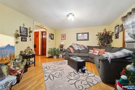 505 Forest Avenue Lyndhurst NJ 07071