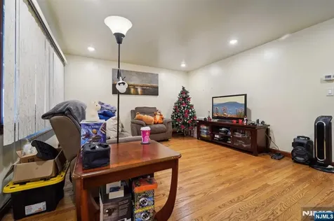 505 Forest Avenue Lyndhurst NJ 07071