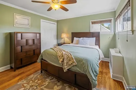8 Phyllis Road West Orange NJ 07052
