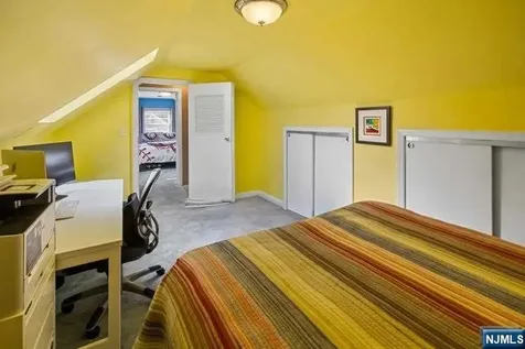 8 Phyllis Road West Orange NJ 07052