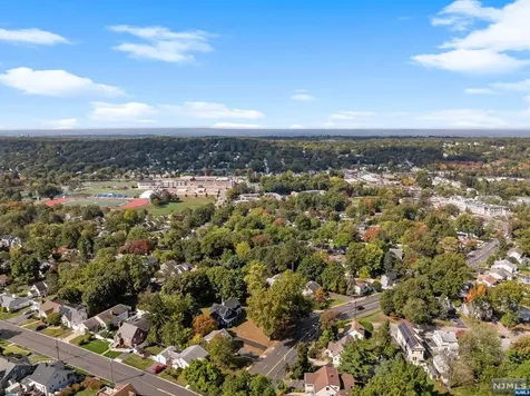 8 Phyllis Road West Orange NJ 07052