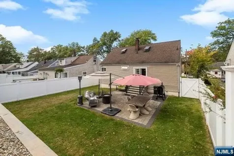 8 Phyllis Road West Orange NJ 07052