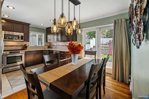 8 Phyllis Road West Orange NJ 07052