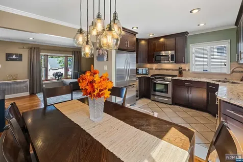 8 Phyllis Road West Orange NJ 07052