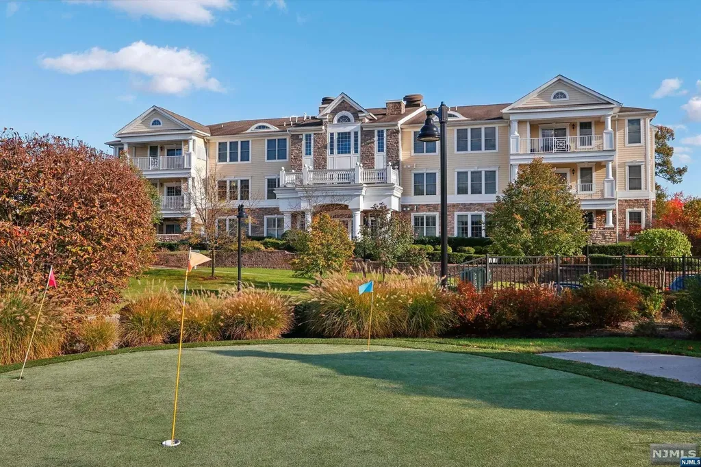 508 Four Seasons Lane Montvale NJ 07645