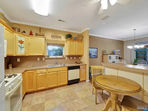 13 Gabriella Circle Manchester NJ 08759