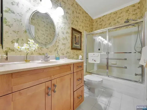 13 Gabriella Circle Manchester NJ 08759