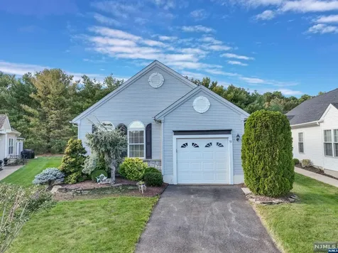 13 Gabriella Circle Manchester NJ 08759
