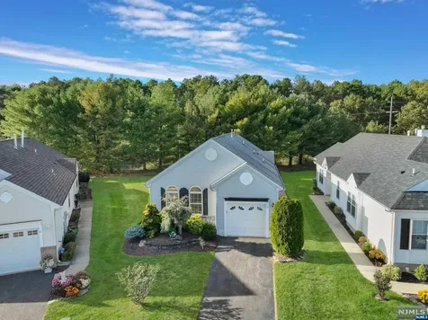 13 Gabriella Circle Manchester NJ 08759