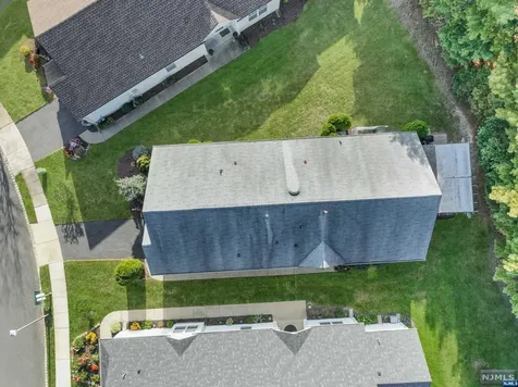 13 Gabriella Circle Manchester NJ 08759