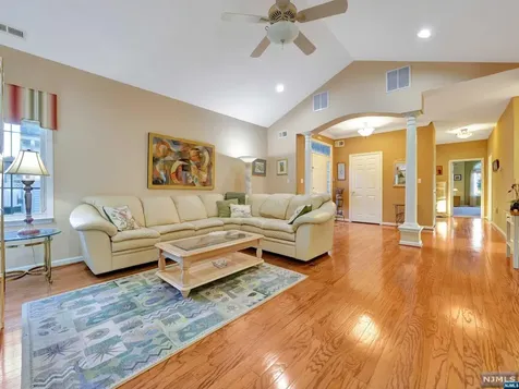 13 Gabriella Circle Manchester NJ 08759