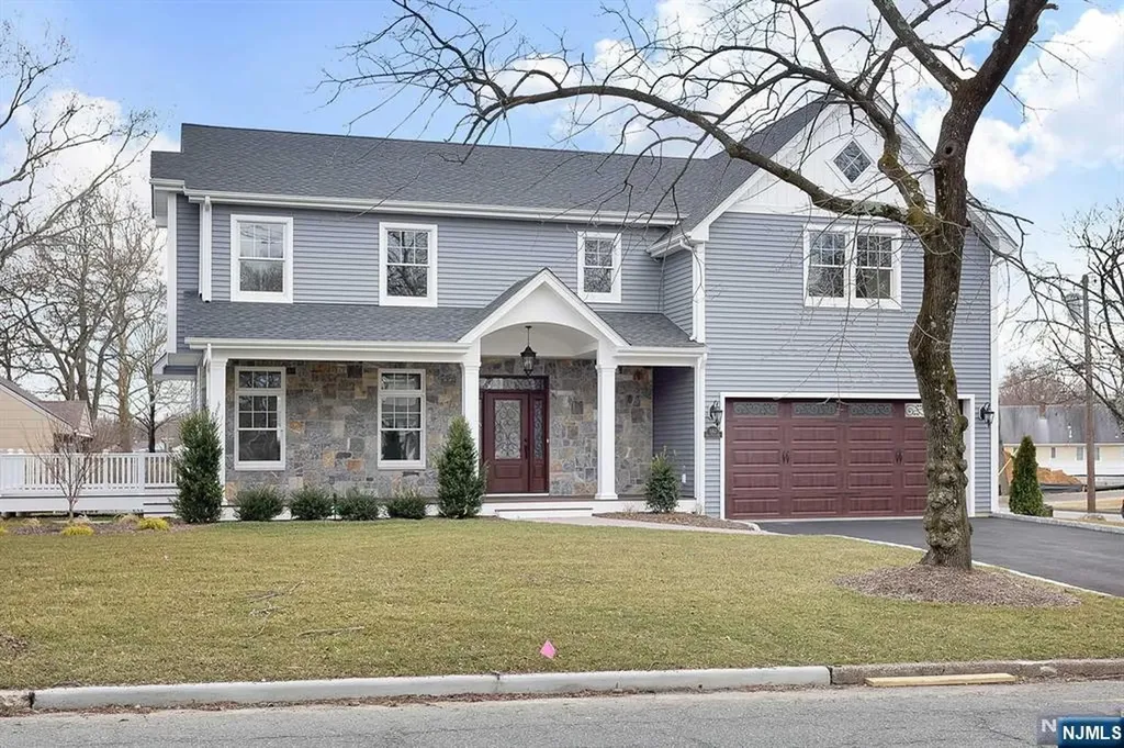 582 Green Valley Road Paramus NJ 07652