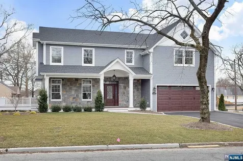 582 Green Valley Road Paramus NJ 07652