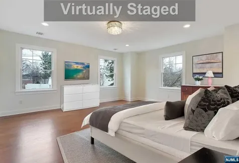 582 Green Valley Road Paramus NJ 07652