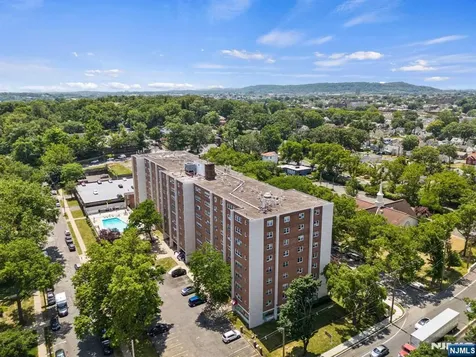 39 E 39th Street Paterson NJ 07514