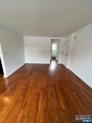 161 18th Street Union City NJ 07087