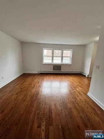 161 18th Street Union City NJ 07087