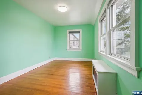 29 13th Avenue Elmwood Park NJ 07407